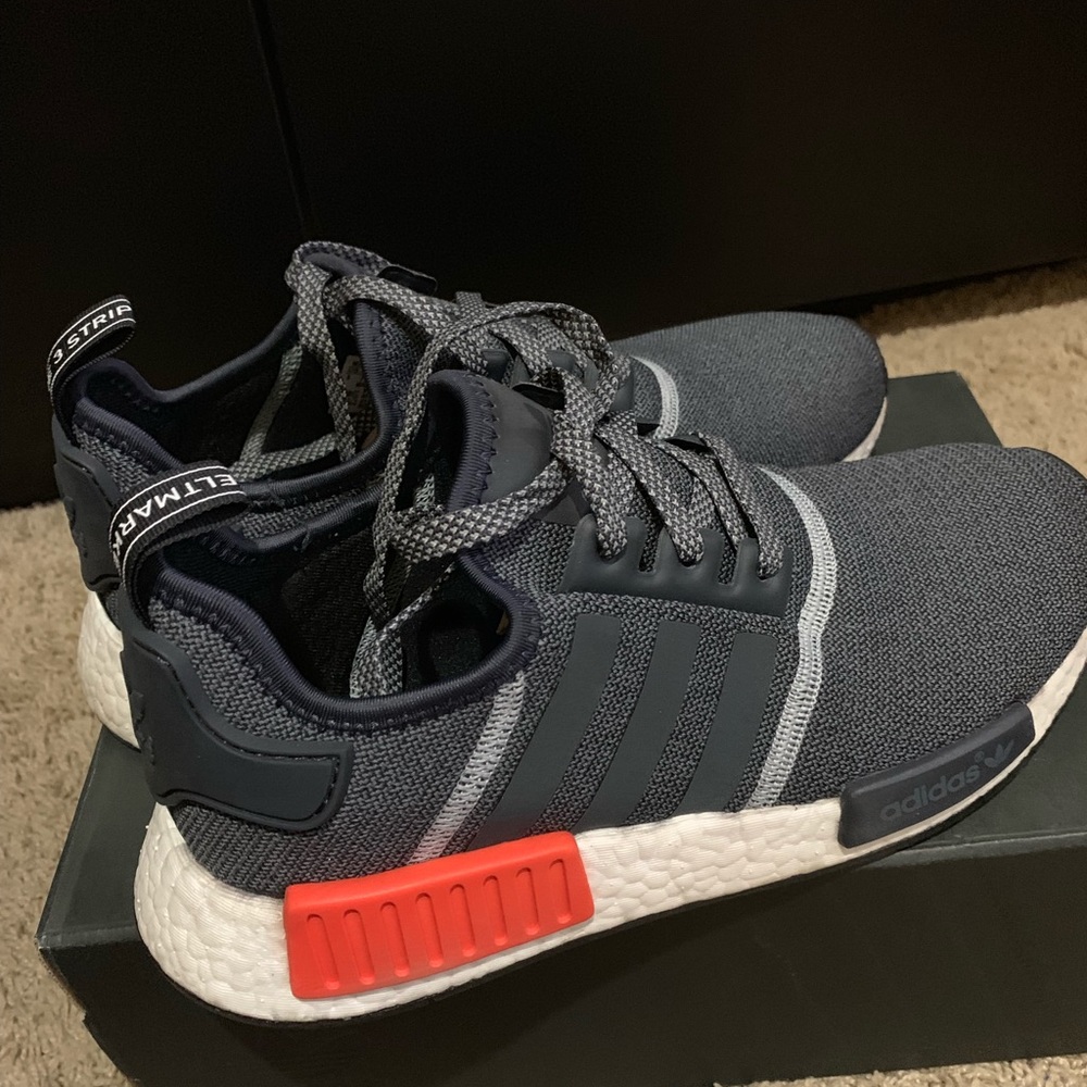 Adidas NMD R1 - Picture 3 of 5